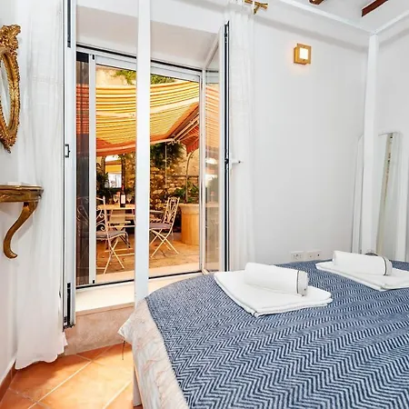 Wishing Well Garden Apartment Rovinj